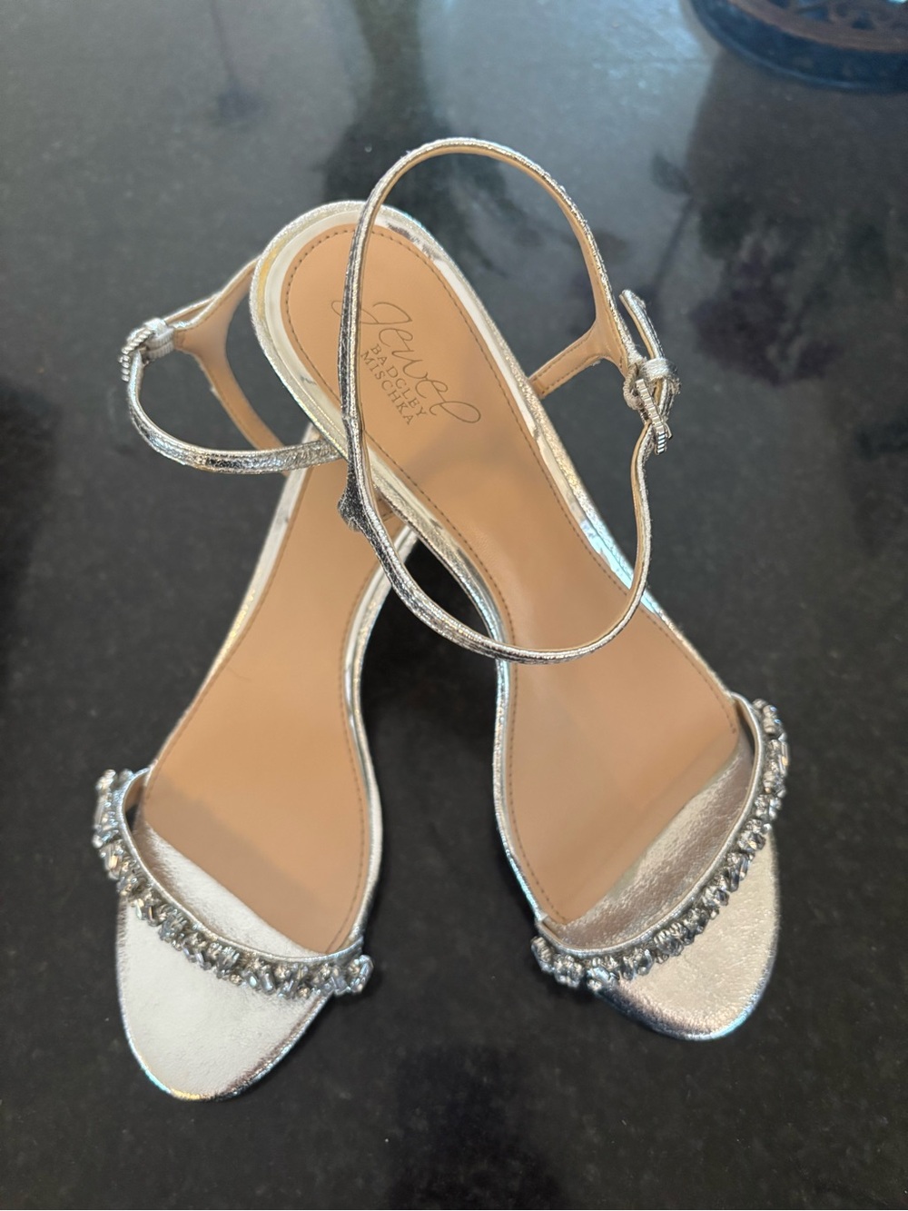 🩷Jewel Badgley Mischka Crystal-Embellished Ankle-Strap silver Heels~Size 10